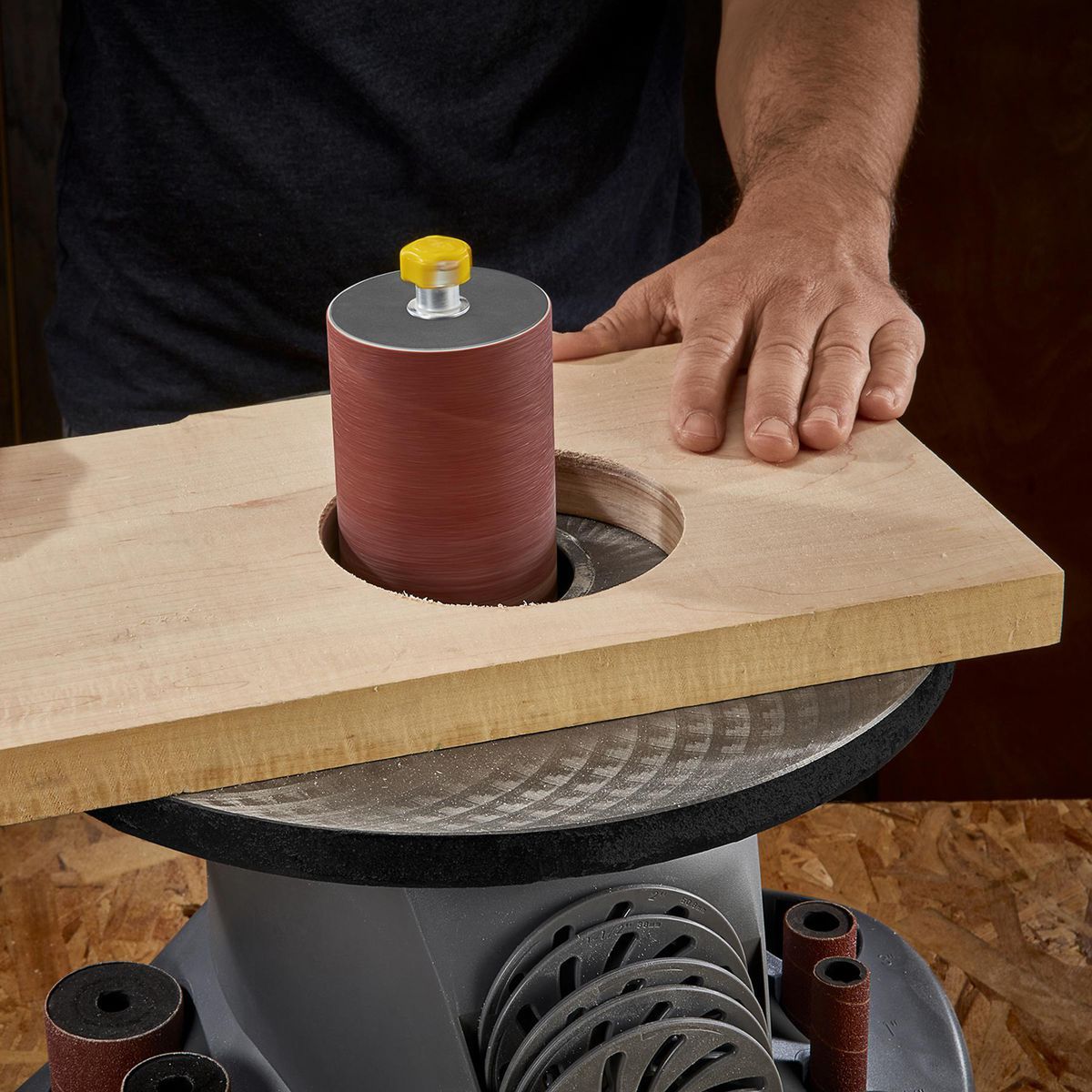 14 in. Oscillating Spindle Sander Q581
