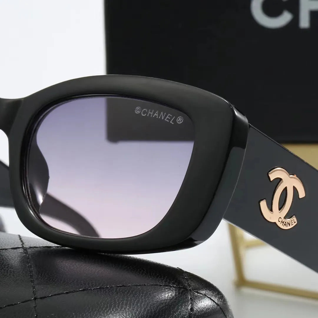 Fashionable CC Letter Sunglasses Q669