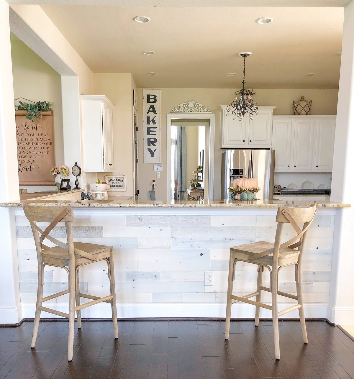 Reclaimed Wooden Wall Planks Peel and Stick 10 Sq. ft Coastal White G954