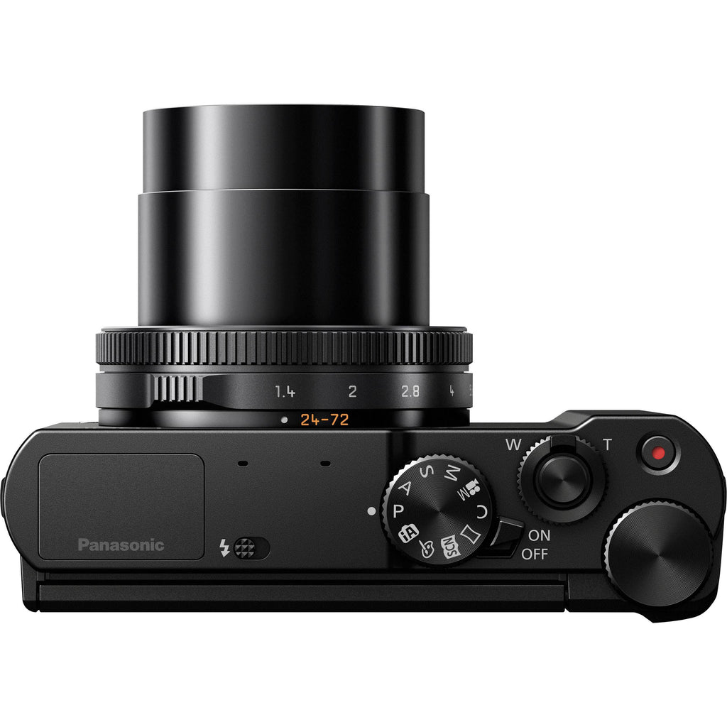 Digital Camera F900