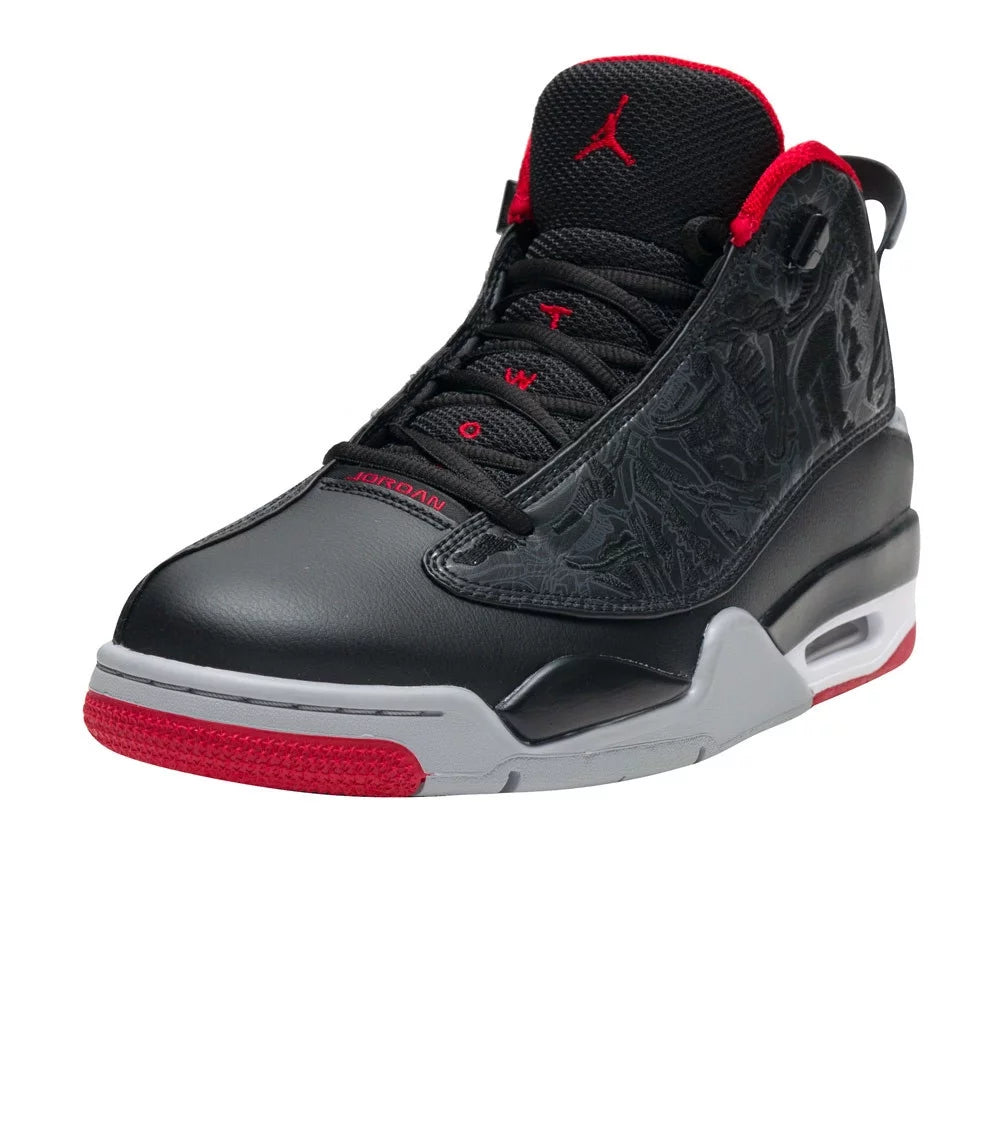 Basketball Shoe Y221595