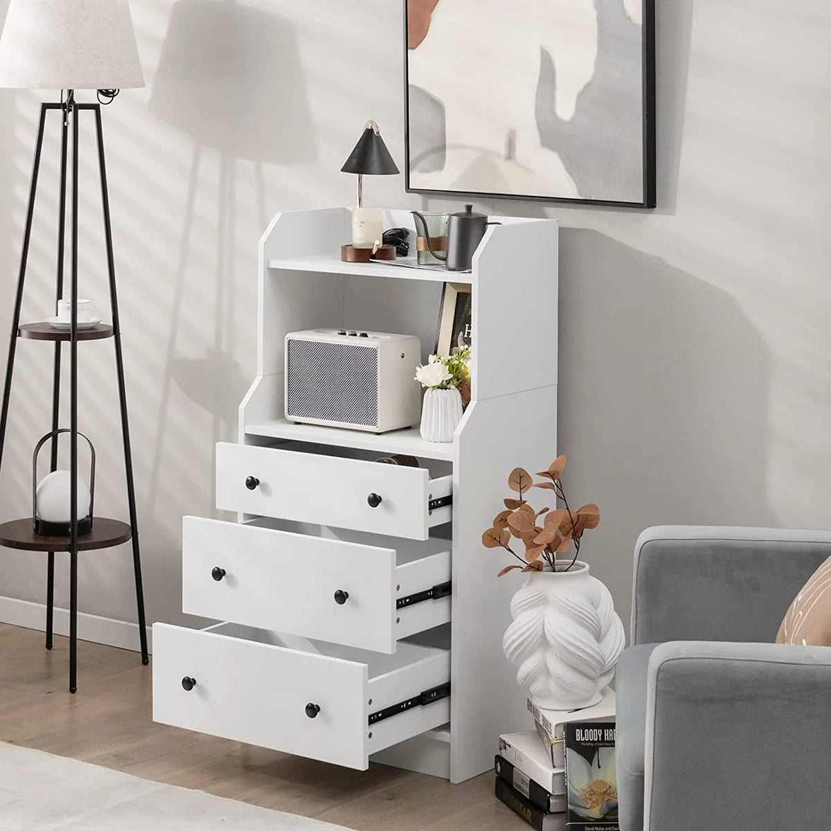 White 3 Drawer Wood Dresser Q7181