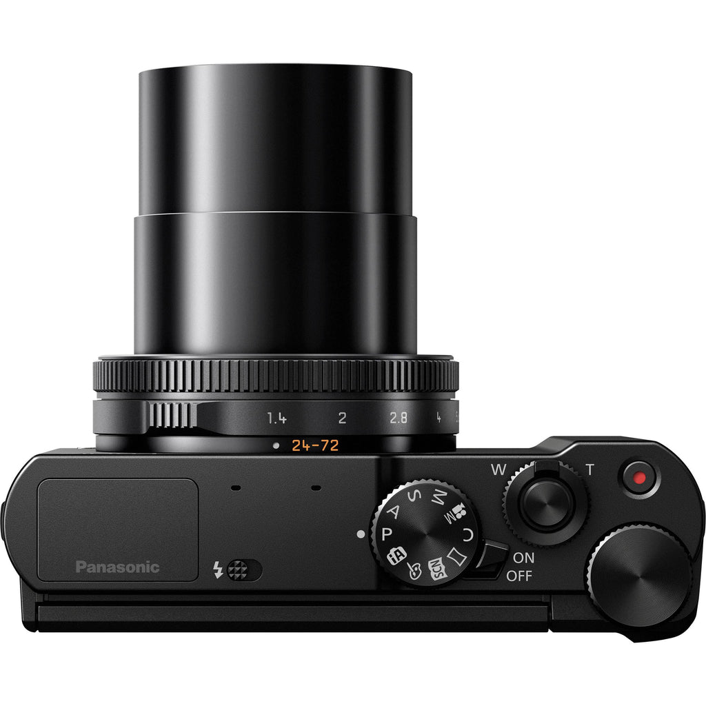Digital Camera F900