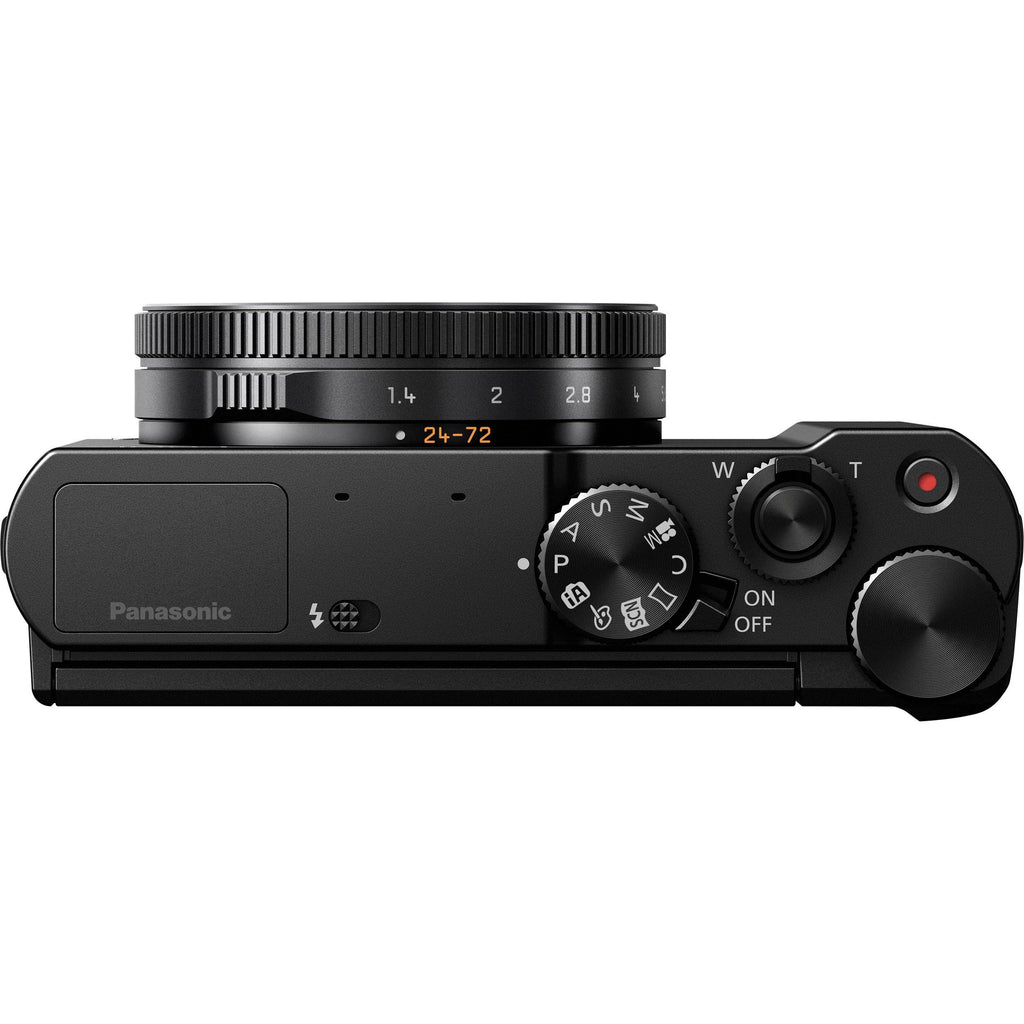 Digital Camera F900