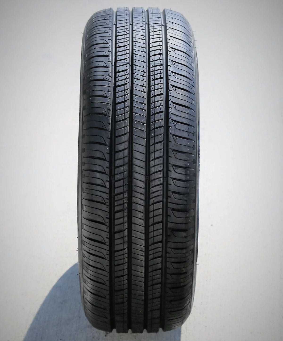 All Season 215/55R16 93H Passenger Tire G981