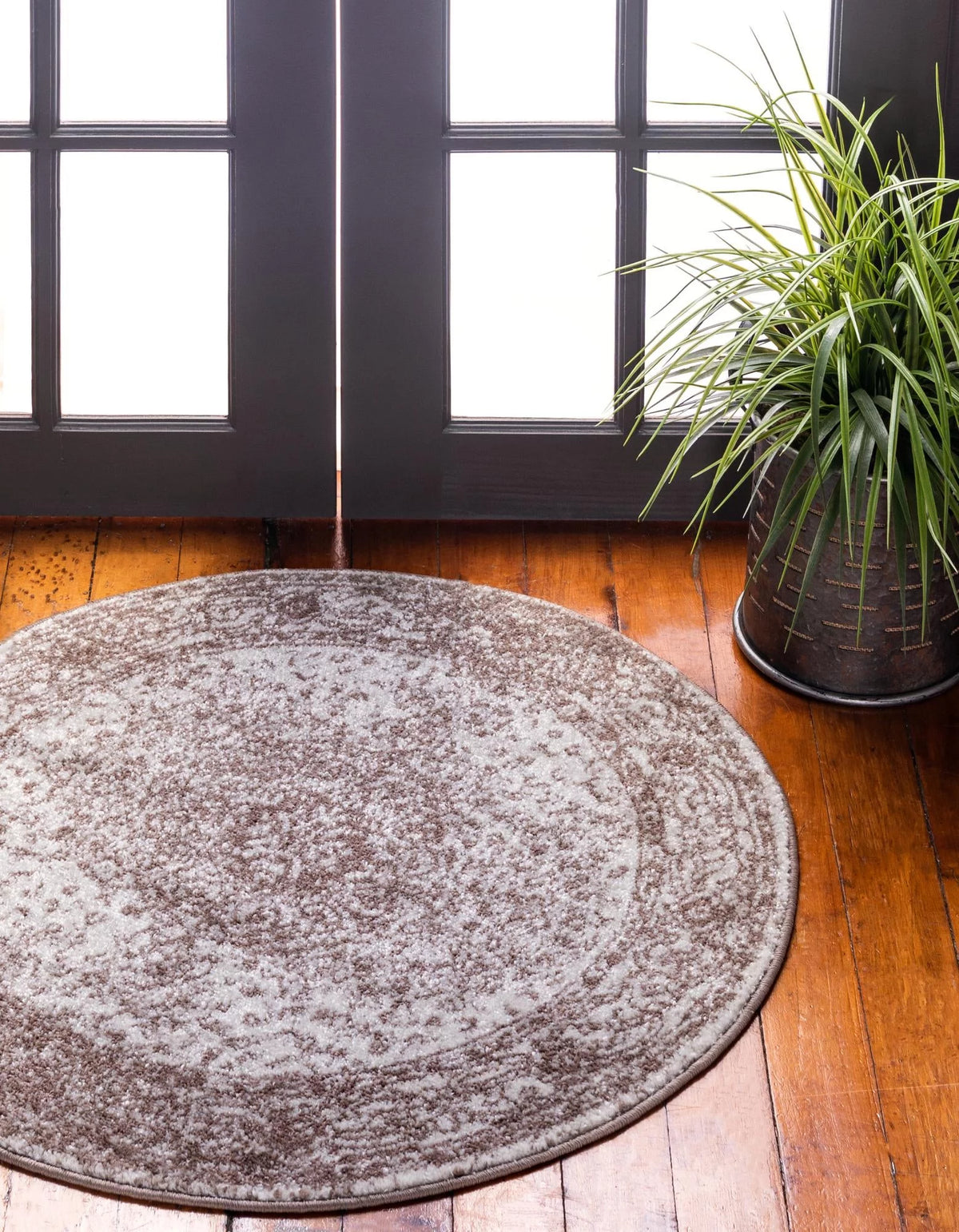 Light Brown Ivory 5' 1 Round Medallion Rug O4262