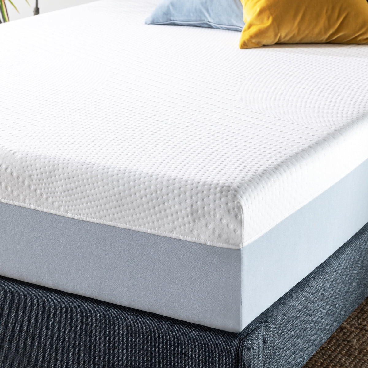10 Gel Memory Foam Mattress Queen K3828