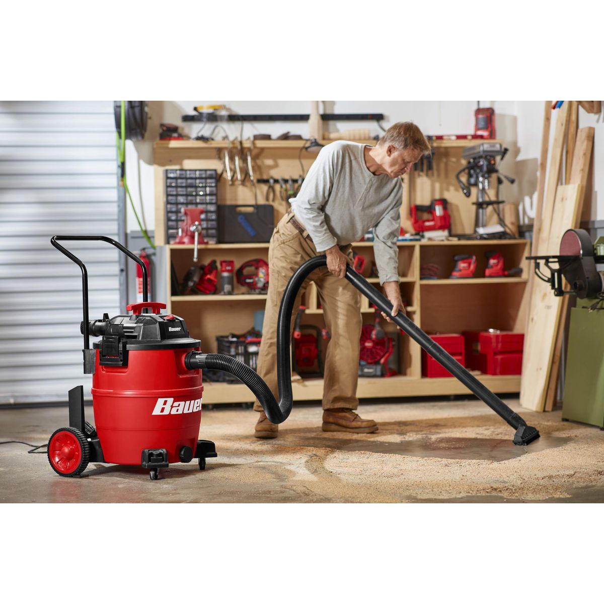 16 Gallon Wet/Dry Vacuum with Cart C117359