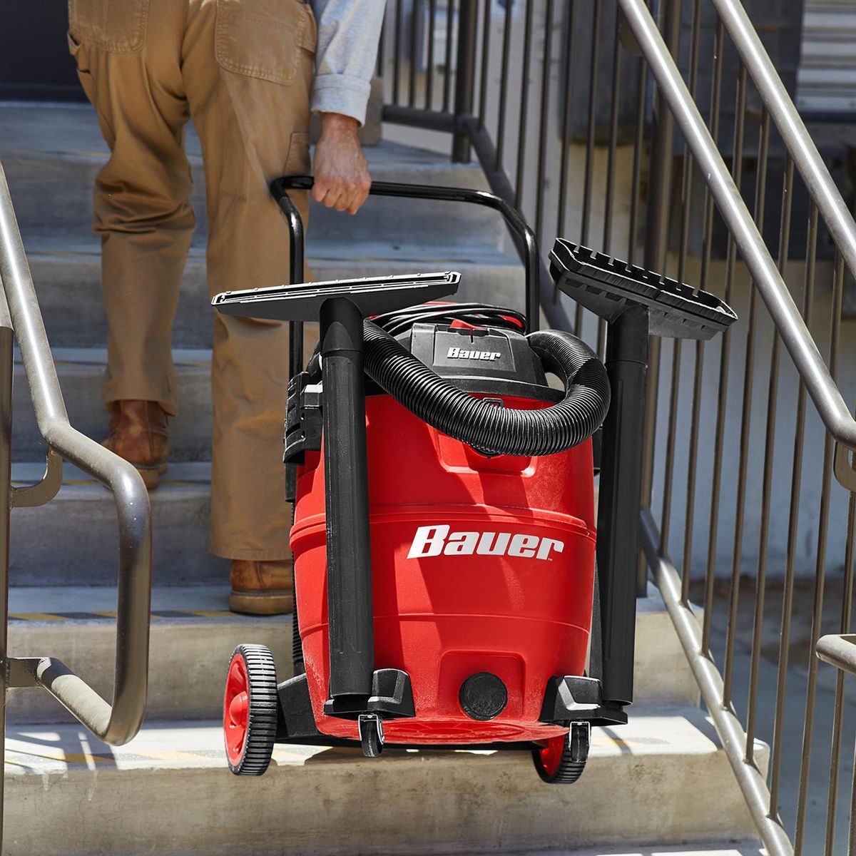 16 Gallon Wet/Dry Vacuum with Cart C117359